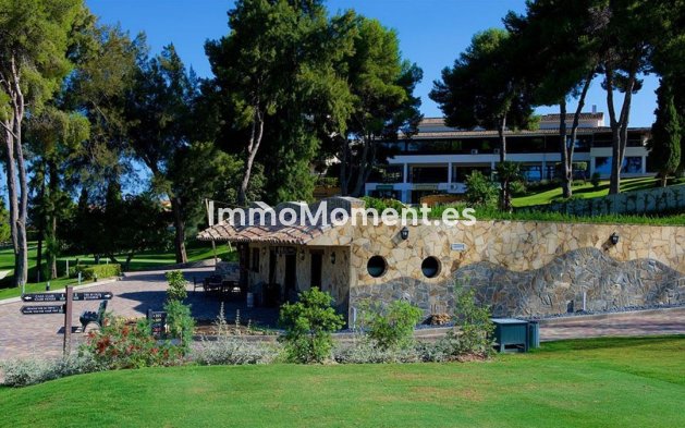 Wiederverkauf - Wohnung - Estepona  - Atalaya