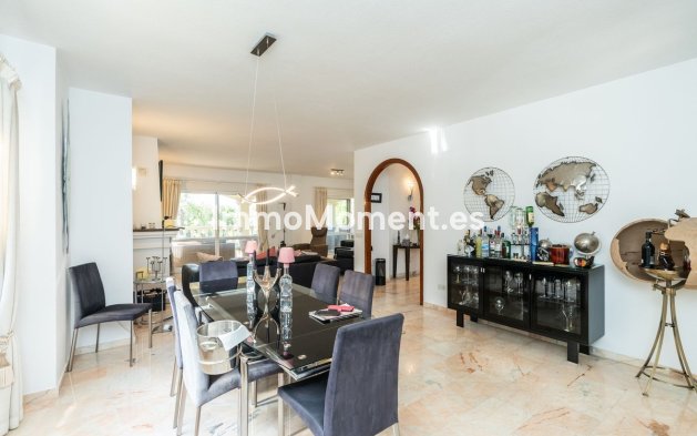 Resale - Villa - Marbella - Marbesa