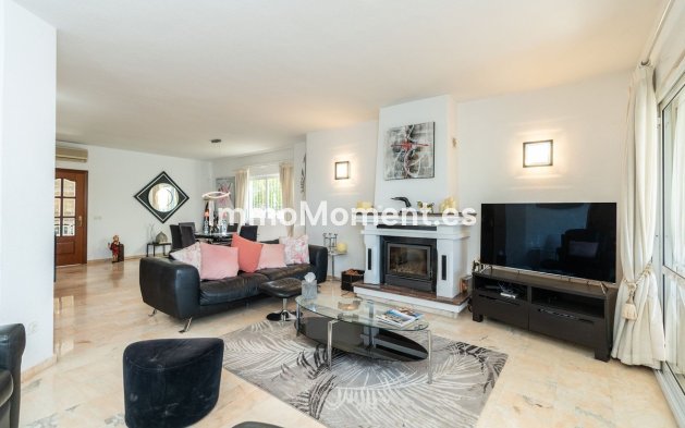 Resale - Villa - Marbella - Marbesa