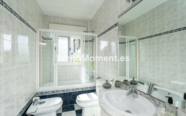 Resale - Villa - Marbella - Marbesa