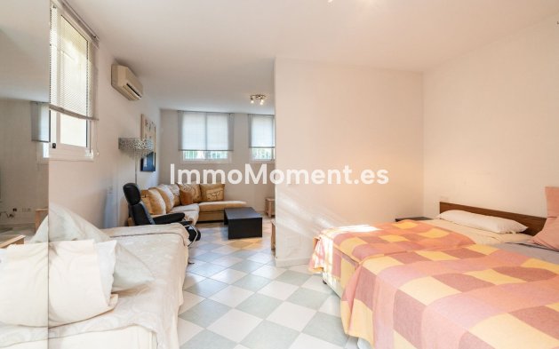 Resale - Villa - Marbella - Marbesa