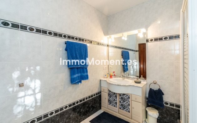 Resale - Villa - Marbella - Marbesa