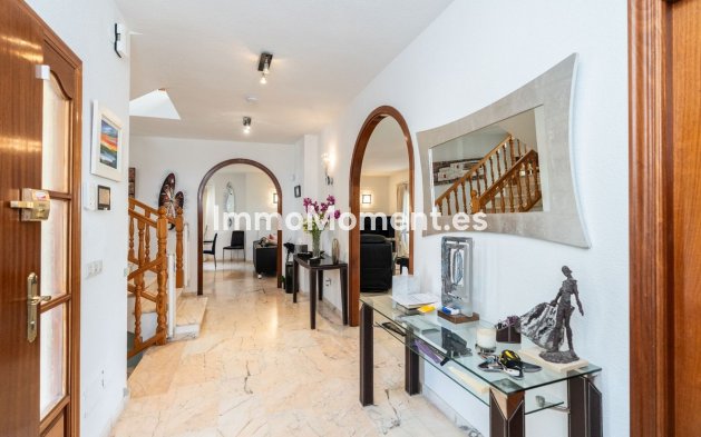 Resale - Villa - Marbella - Marbesa