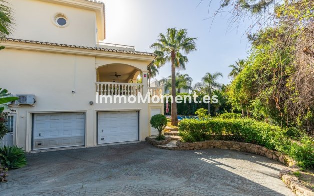 Resale - Villa - Marbella - Marbesa