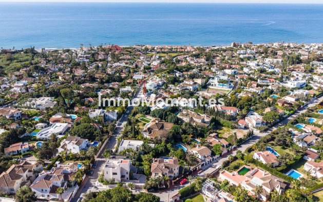 Resale - Villa - Marbella - Marbesa
