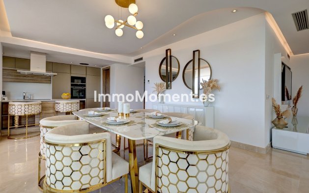 Resale - Apartment - Benahavís - Benahavís Centro