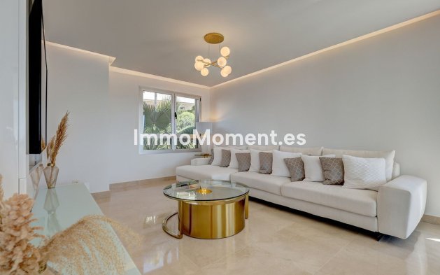 Resale - Apartment - Benahavís - Benahavís Centro