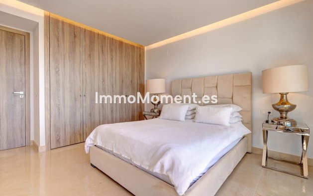 Resale - Apartment - Benahavís - Benahavís Centro