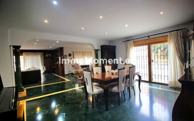 Revente - Villa - Benalmadena - Benalmadena Centro