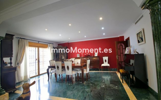 Revente - Villa - Benalmadena - Benalmadena Centro