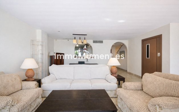 Wiederverkauf - Reihenhaus - Estepona  - Estepona Centro