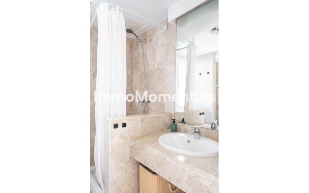 Wiederverkauf - Wohnung - Marbella - Nueva Andalucía