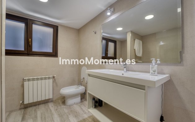 Wiederverkauf - Villa - Marbella - Guadalmina Alta