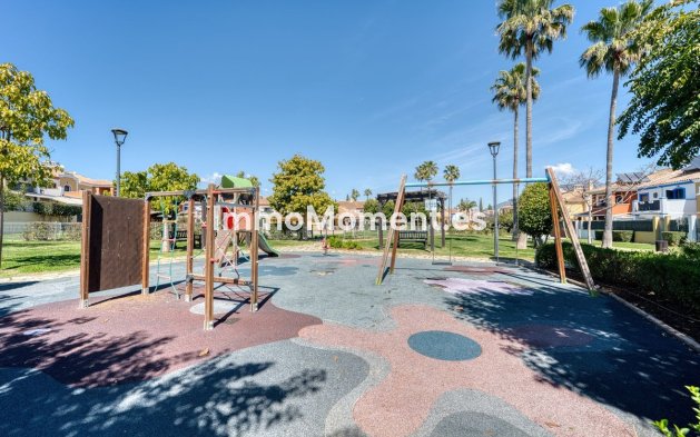 Wiederverkauf - Villa - Marbella - Guadalmina Alta