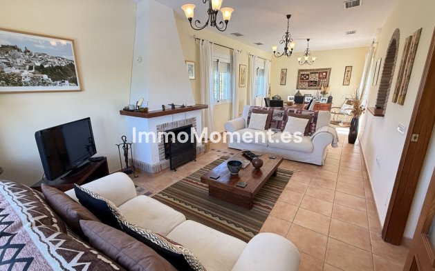 Reventa - Casa de campo - Interior  - Alora