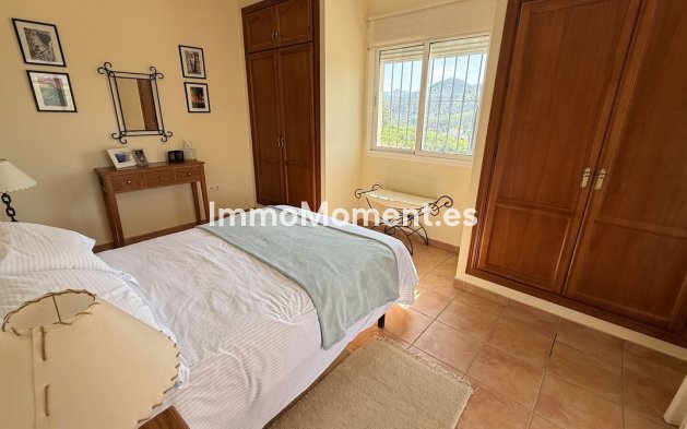 Reventa - Casa de campo - Interior  - Alora