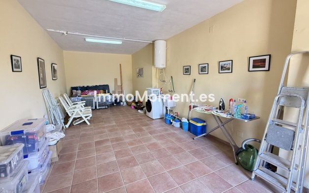 Reventa - Casa de campo - Interior  - Alora