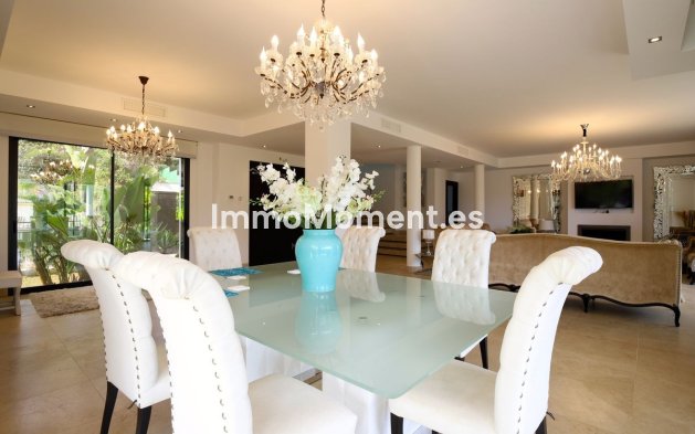 Wiederverkauf - Villa - Marbella - Nueva Andalucía