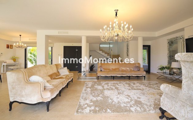 Wiederverkauf - Villa - Marbella - Nueva Andalucía