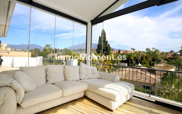 Wiederverkauf - Villa - Marbella - Nueva Andalucía