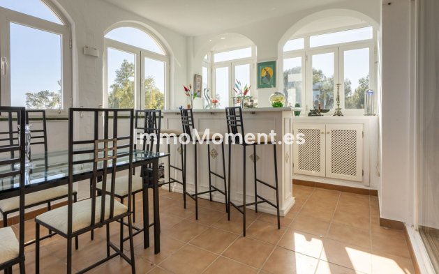 Wiederverkauf - Wohnung - Estepona  - Atalaya