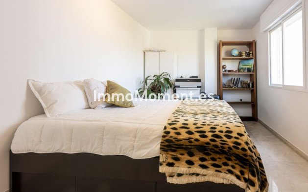 Wiederverkauf - Wohnung - Estepona  - Atalaya