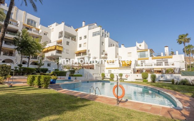 Wiederverkauf - Wohnung - Estepona  - Atalaya