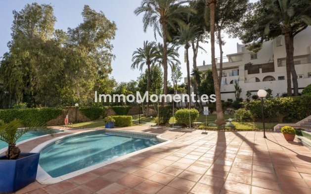 Wiederverkauf - Wohnung - Estepona  - Atalaya