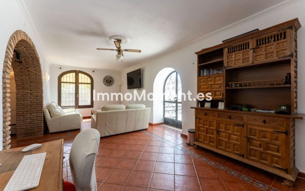 Revente - Maison de campagne - Intérieur                       - Coín