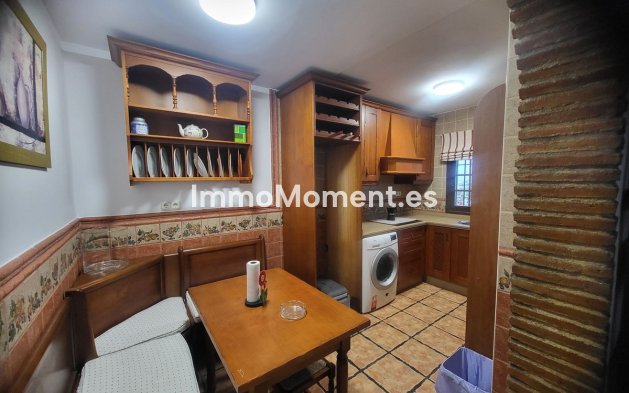 Wiederverkauf - Villa - Marbella - Nueva Andalucía