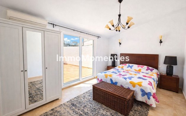 Resale - Apartment - Manilva - La Duquesa