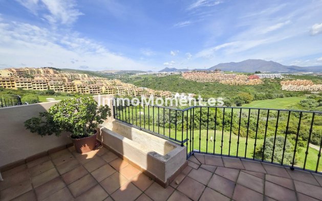 Resale - Apartment - Manilva - La Duquesa