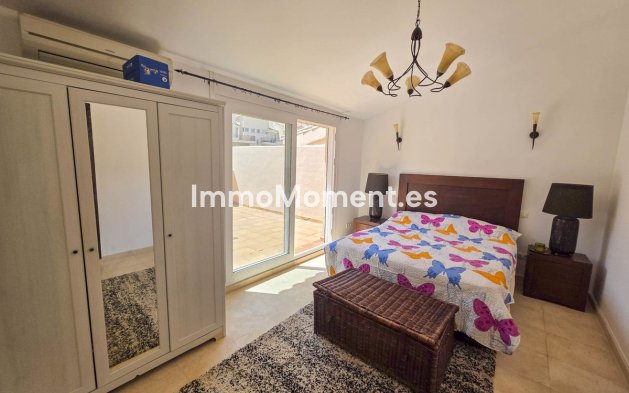 Resale - Apartment - Manilva - La Duquesa