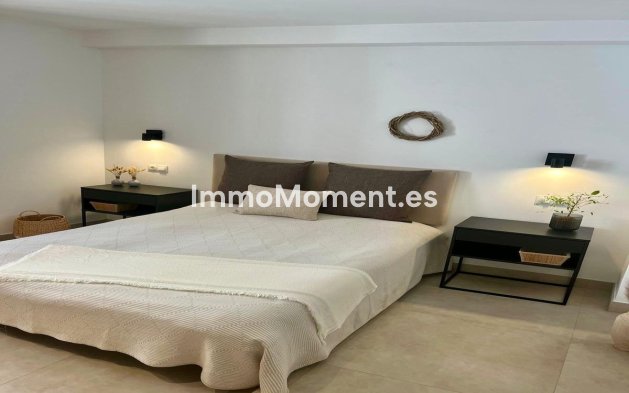 Revente - Maison mitoyenne - Estepona  - Estepona Centro