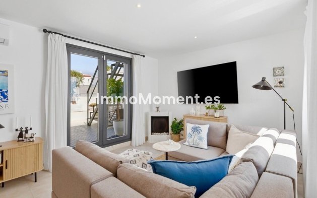 Revente - Maison mitoyenne - Estepona  - Estepona Centro