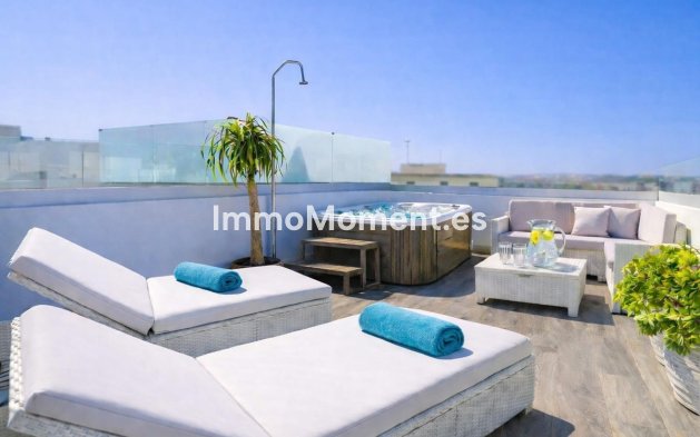 Revente - Maison mitoyenne - Estepona  - Estepona Centro