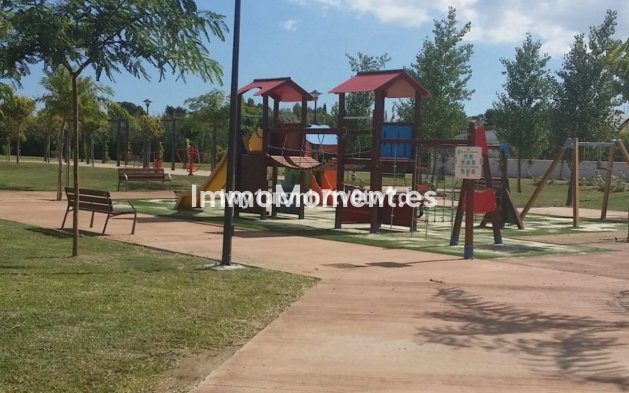 Revente - Maison mitoyenne - Intérieur                       - Churriana