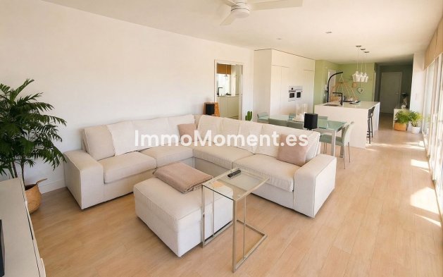 Resale - Villa - Manilva