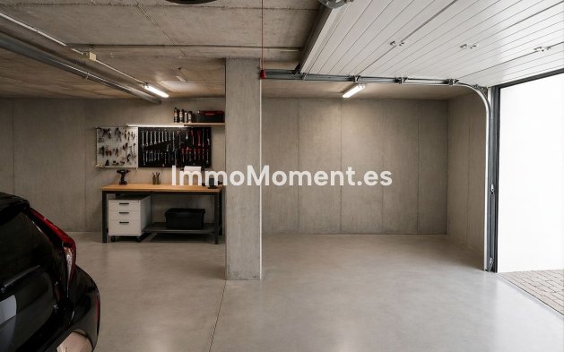 Resale - Villa - Manilva