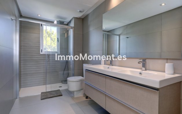 Wiederverkauf - Wohnung - Marbella - Nueva Andalucía