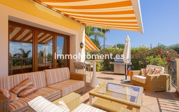 Wiederverkauf - Villa - New Golden Mile