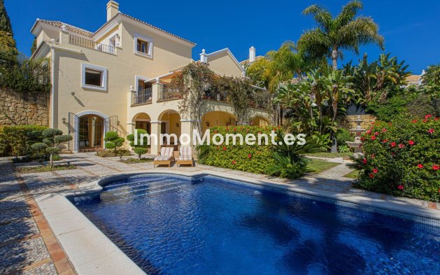 Wiederverkauf - Villa - New Golden Mile