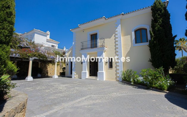 Wiederverkauf - Villa - New Golden Mile