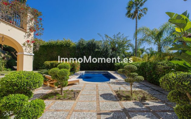 Wiederverkauf - Villa - New Golden Mile