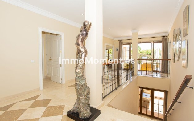 Wiederverkauf - Villa - New Golden Mile