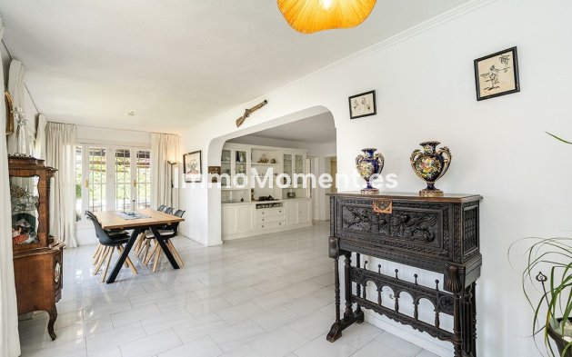 Resale - Villa - Marbella - Río Real