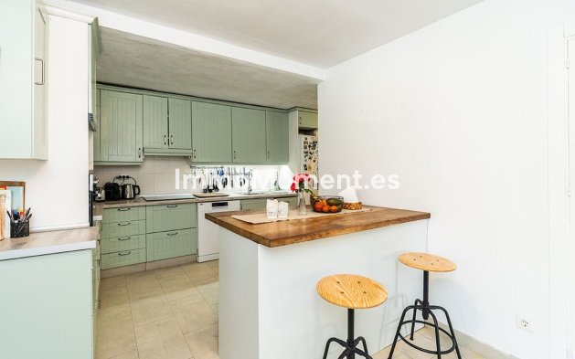 Resale - Villa - Marbella - Río Real