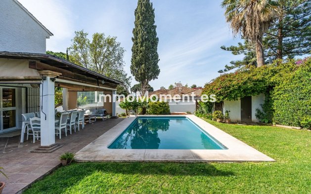 Resale - Villa - Marbella - Río Real