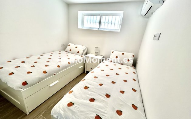 Wiederverkauf - Villa - Orihuela - Villamartin