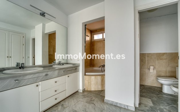 Wiederverkauf - Wohnung - Marbella - Guadalmina Baja